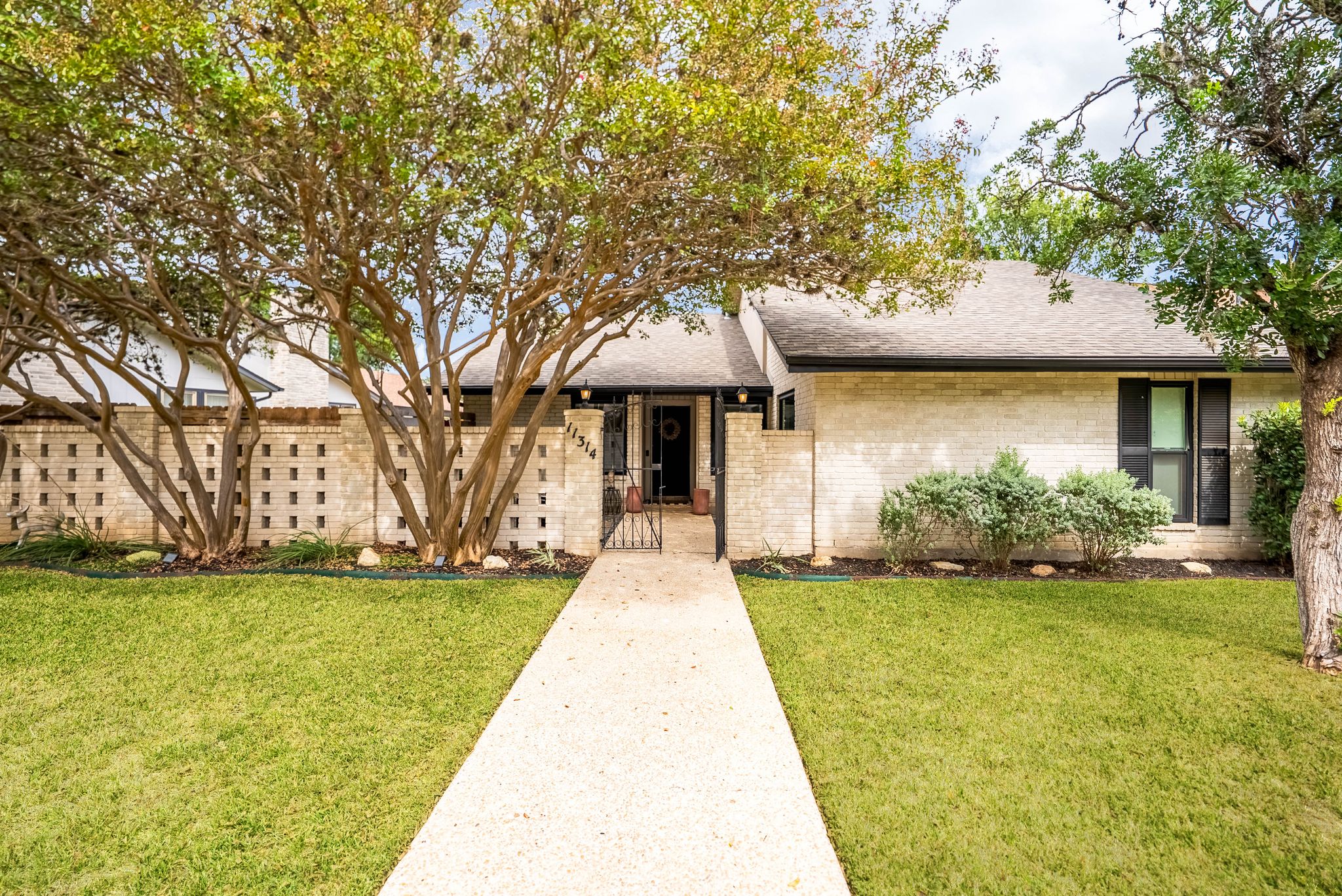 11314 Whisper Willow Street
